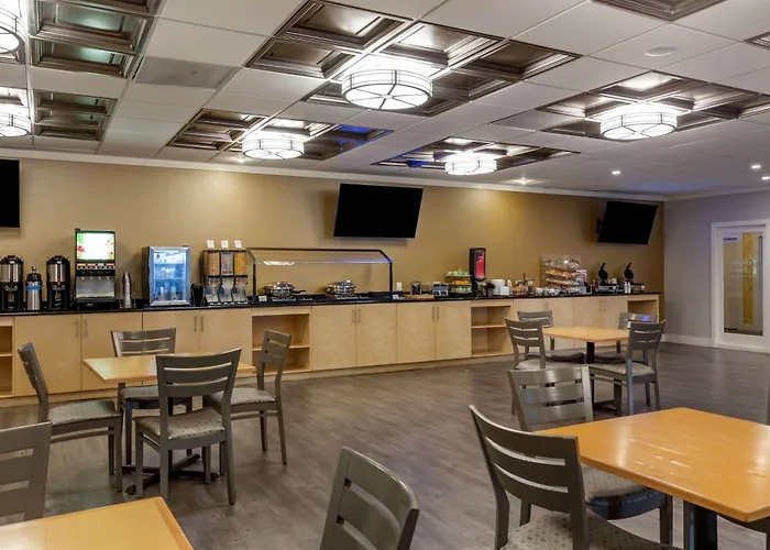 Western Hotel 4*